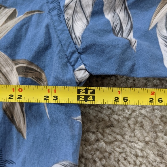 Pierre Cardin Hawaiian Shirt Men's XL Blue Tan Floral * - Picture 8 of 10